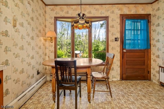 53 Kemah Mecca Lake Rd, Hampton Twp., NJ 07860