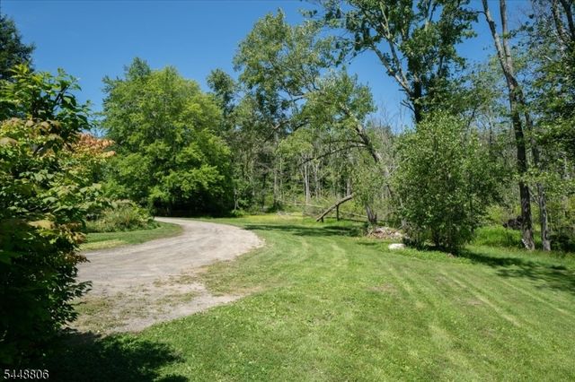 53 Kemah Mecca Lake Rd, Hampton Twp., NJ 07860