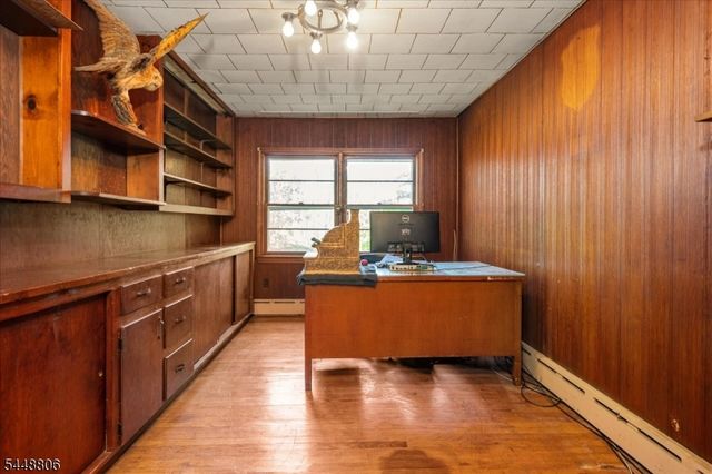 53 Kemah Mecca Lake Rd, Hampton Twp., NJ 07860