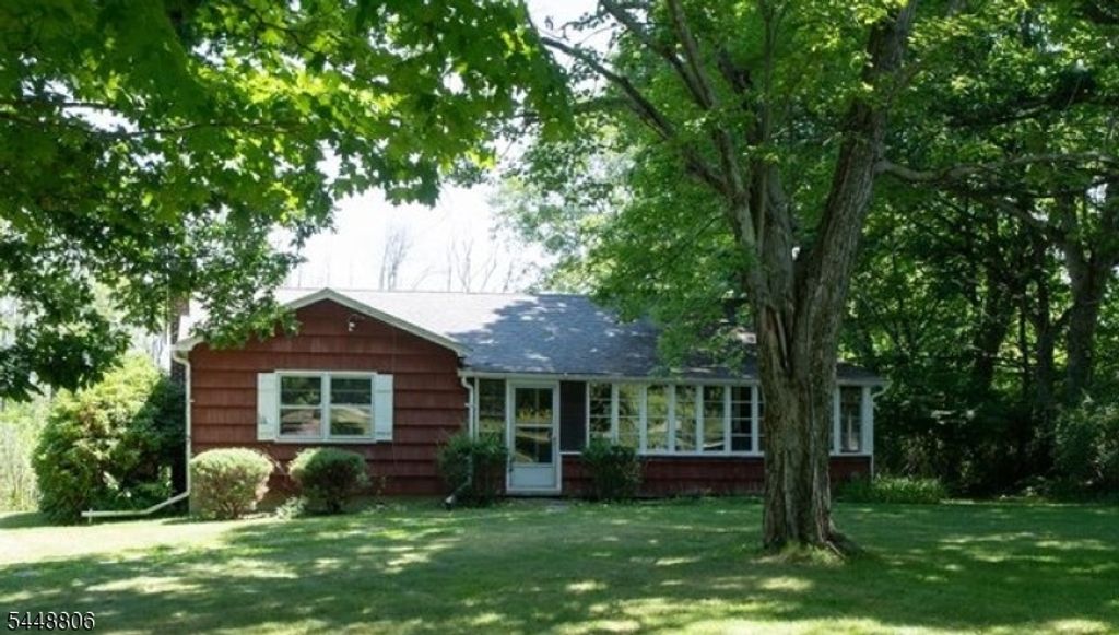 53 Kemah Mecca Lake Rd, Hampton Twp., NJ 07860