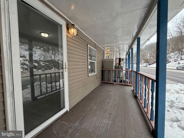 141-143 CENTRE ST, Port Clinton, PA 19549