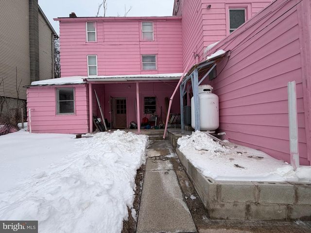 141-143 CENTRE ST, Port Clinton, PA 19549