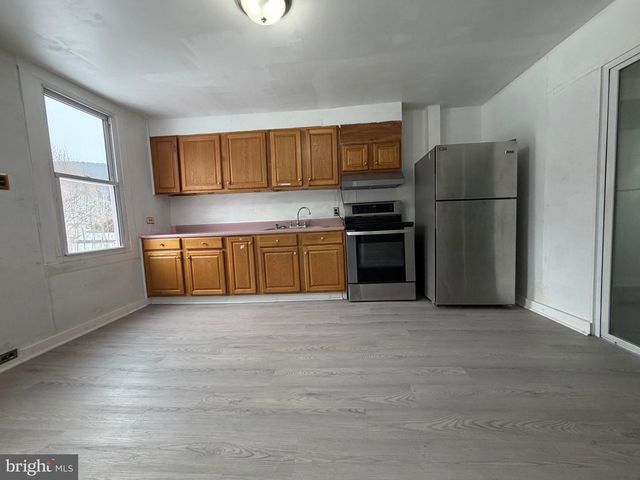 141-143 CENTRE ST, Port Clinton, PA 19549