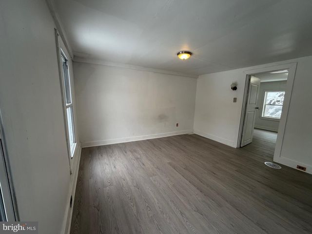 141-143 CENTRE ST, Port Clinton, PA 19549