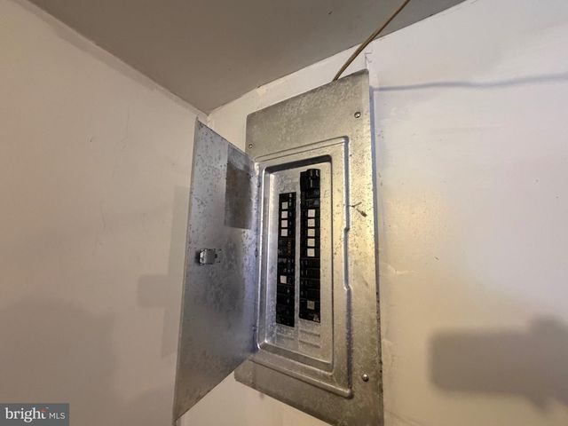 141-143 CENTRE ST, Port Clinton, PA 19549