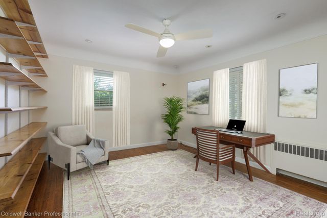1416 N Renaud Road, Grosse Pointe Woods, MI 48236