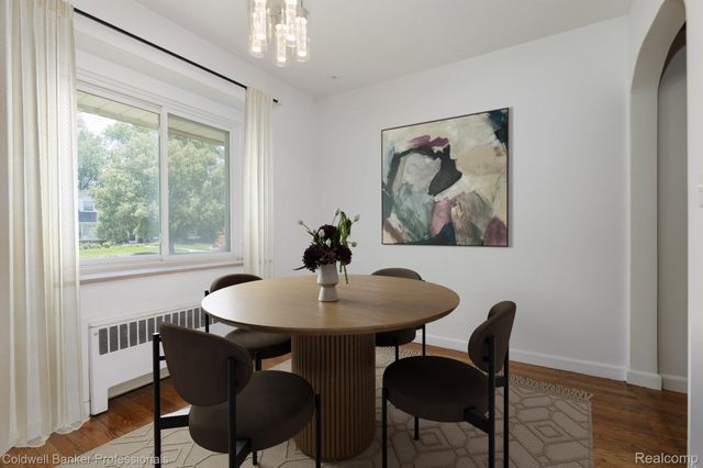1416 N Renaud Road, Grosse Pointe Woods, MI 48236