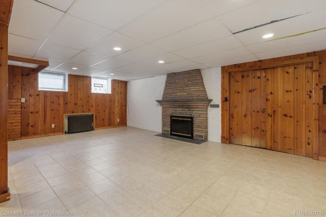 1416 N Renaud Road, Grosse Pointe Woods, MI 48236