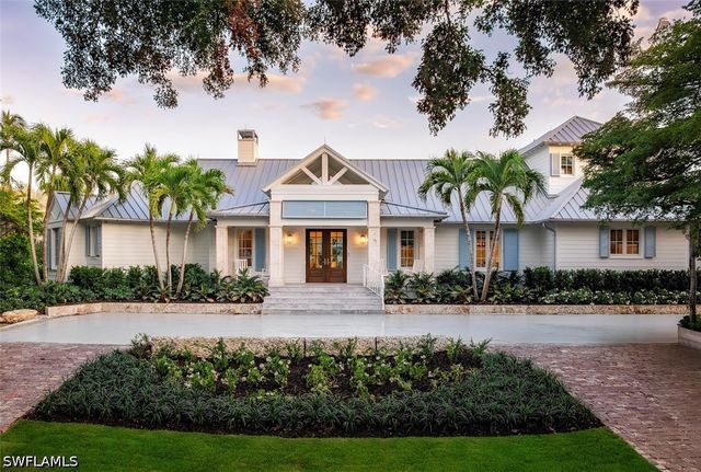 266 15TH AVE S, Naples, FL 34102