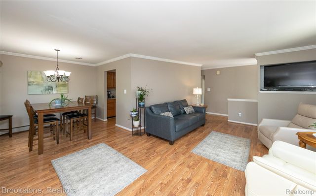 871 VANDERPOOL Drive, Troy, MI 48083