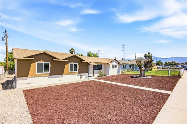 548 W Montrose, Hemet, CA 92543