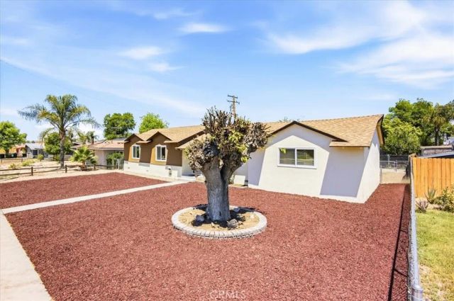 548 W Montrose, Hemet, CA 92543