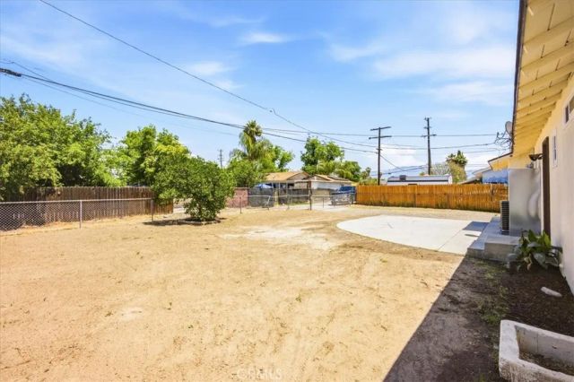 548 W Montrose, Hemet, CA 92543