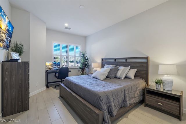 14716 Kingfisher LOOP, Naples, FL 34120