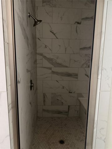 510 Whirlaway DR A, Jarrell, TX 76537