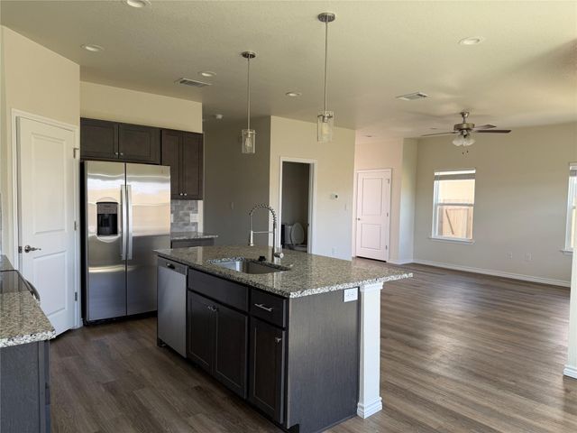 510 Whirlaway DR A, Jarrell, TX 76537