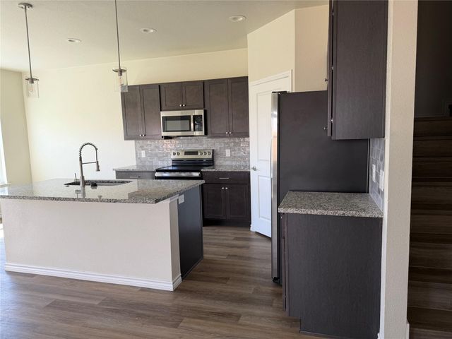 510 Whirlaway DR A, Jarrell, TX 76537