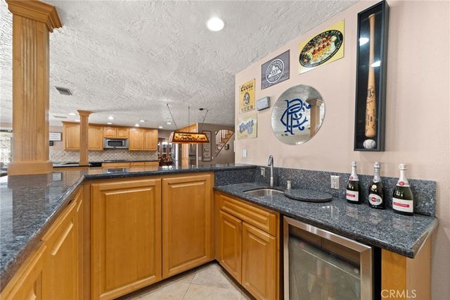 8433 Tamarind, Riverside, CA 92509
