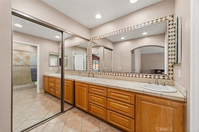 8433 Tamarind, Riverside, CA 92509