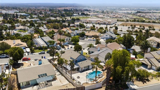 8433 Tamarind, Riverside, CA 92509