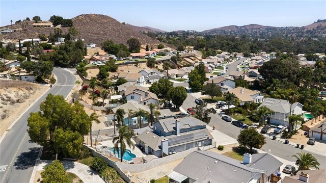 8433 Tamarind, Riverside, CA 92509