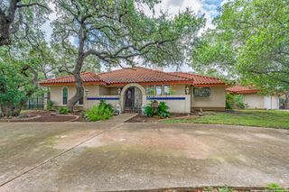 8470 Park Lane Dr, San Antonio, TX 78266
