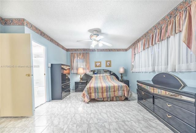 4701 NW 34th St 401, Lauderdale Lakes, FL 33319