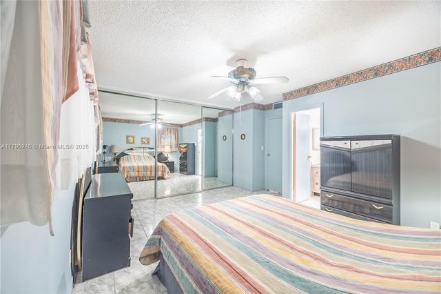 4701 NW 34th St 401, Lauderdale Lakes, FL 33319