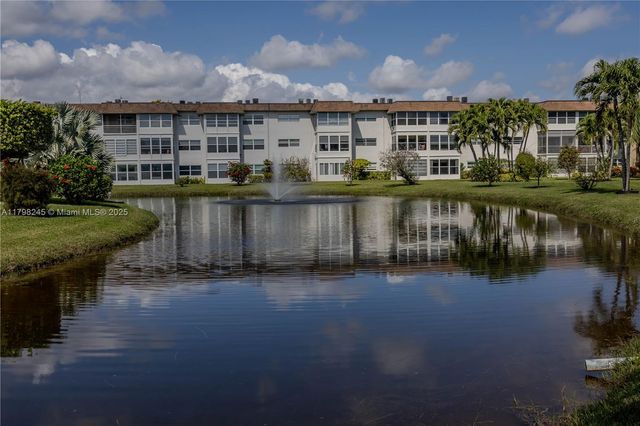 4701 NW 34th St 401, Lauderdale Lakes, FL 33319