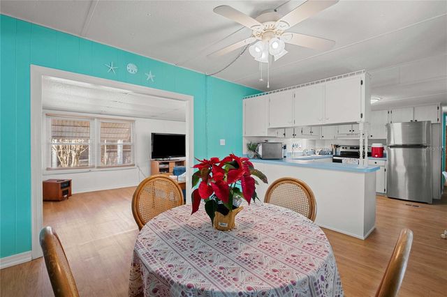 37229 SANDRA AVENUE, Zephyrhills, FL 33542