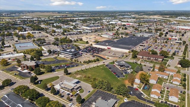 2610 Liberty Lane, Janesville, WI 53545