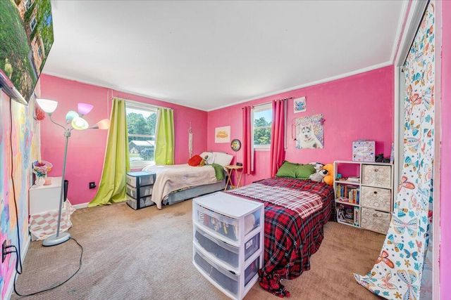 390 Rakes RD, Rocky Mount, VA 24151