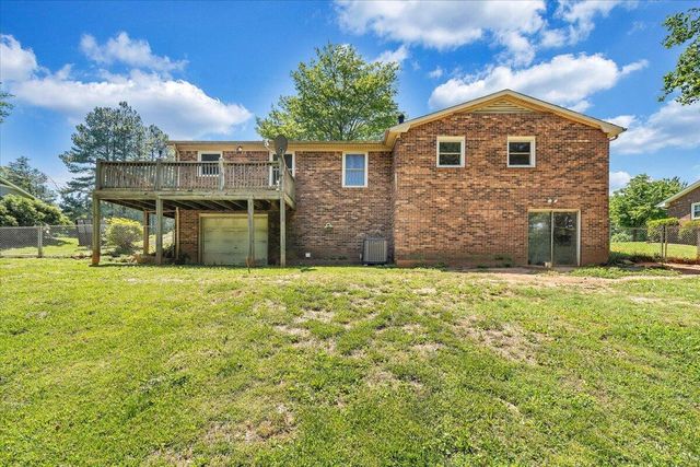 390 Rakes RD, Rocky Mount, VA 24151