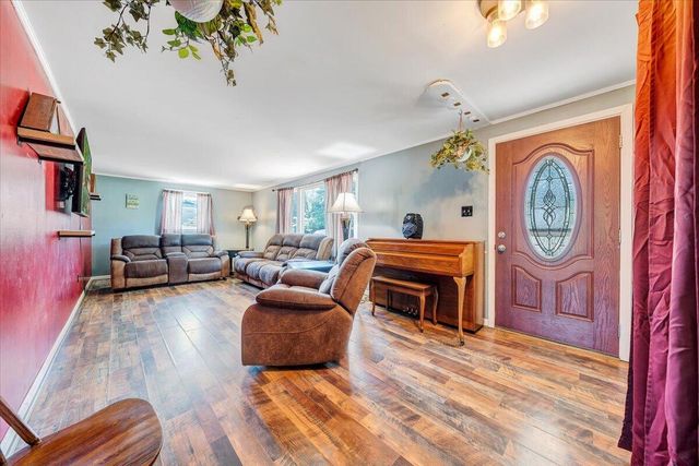 390 Rakes RD, Rocky Mount, VA 24151
