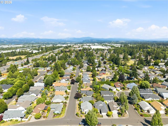 2332 Ne 158TH Ave, Portland, OR 97230