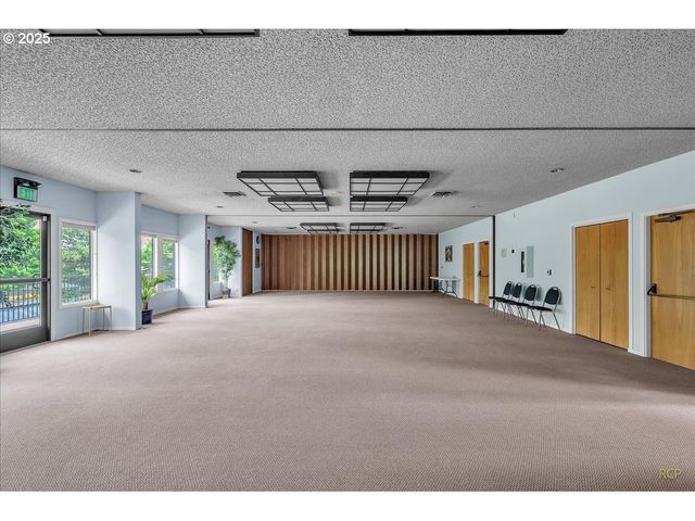 2332 Ne 158TH Ave, Portland, OR 97230