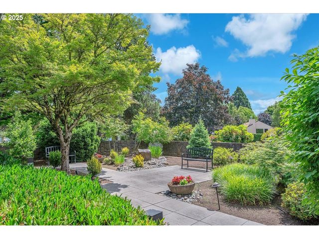 2332 Ne 158TH Ave, Portland, OR 97230