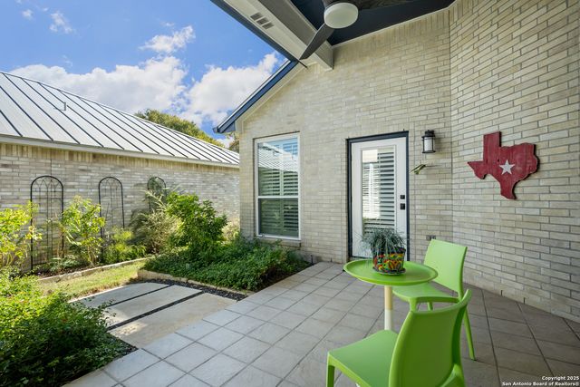 26 Fonthill, San Antonio, TX 78218