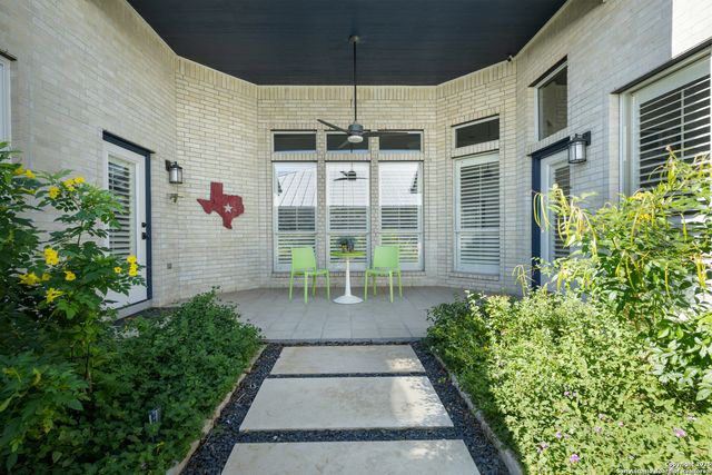 26 Fonthill, San Antonio, TX 78218