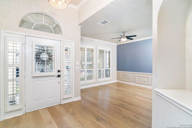 26 Fonthill, San Antonio, TX 78218