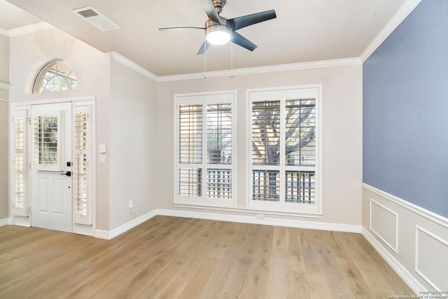 26 Fonthill, San Antonio, TX 78218