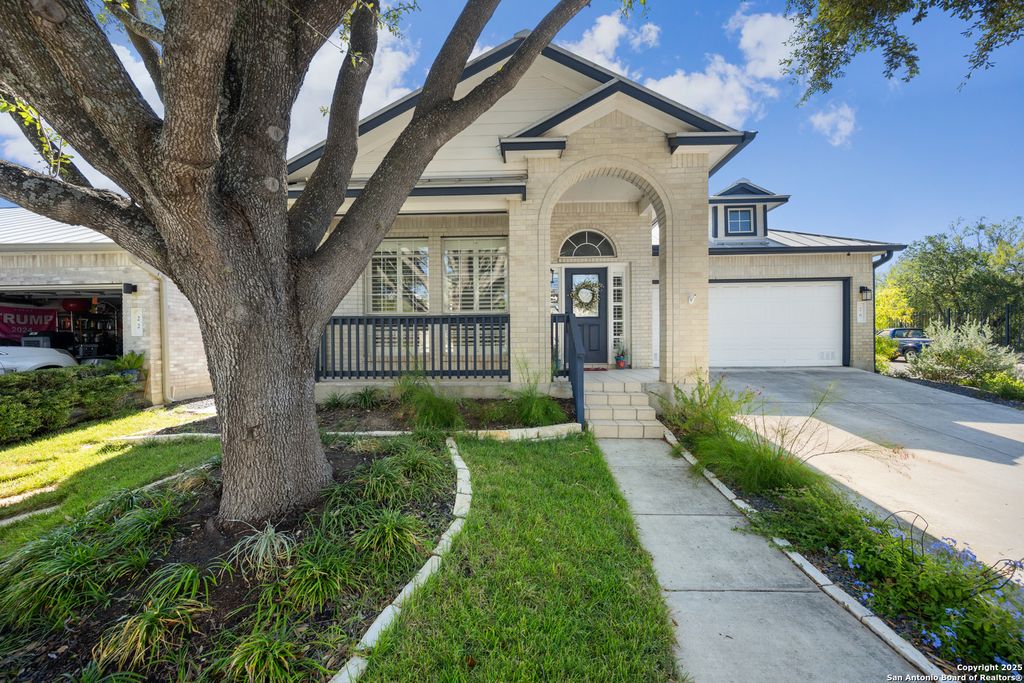 26 Fonthill, San Antonio, TX 78218