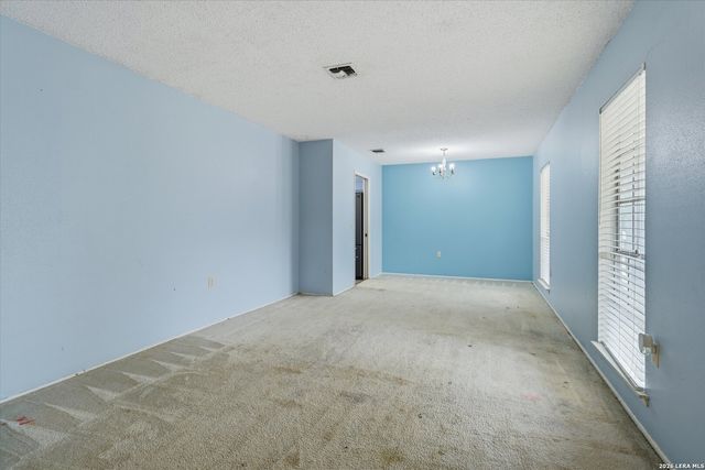 5818 Burgoyne St, San Antonio, TX 78233