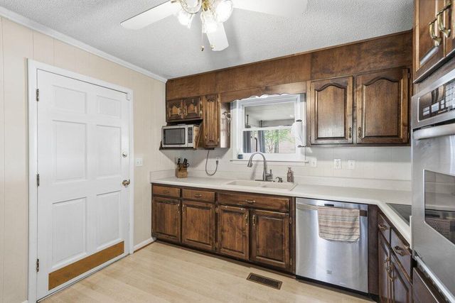 2051 Linwood Circle 19, Soddy Daisy, TN 37379