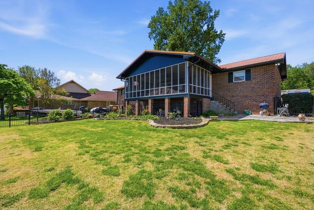 2051 Linwood Circle 19, Soddy Daisy, TN 37379