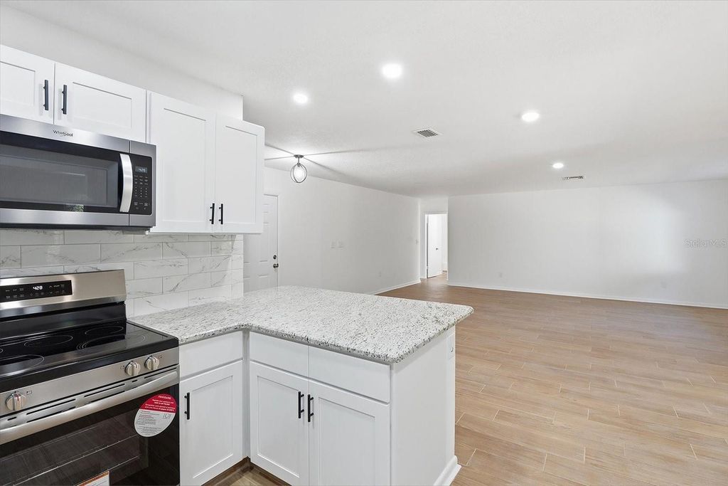 Image 13 of property listing at 2587 W CACTI COURT, Citrus Springs, FL 34434