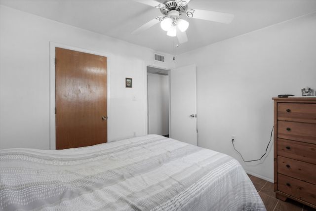 470 63rd Street NW, Albuquerque, NM 87105