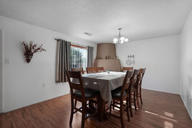 470 63rd Street NW, Albuquerque, NM 87105