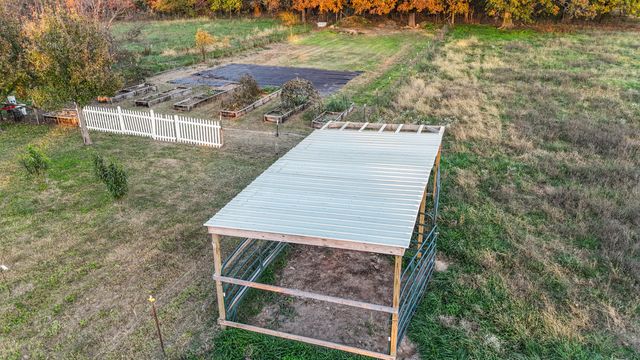 13992 Farm Road 2185, Cassville, MO 65625