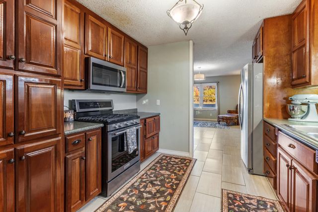 13992 Farm Road 2185, Cassville, MO 65625